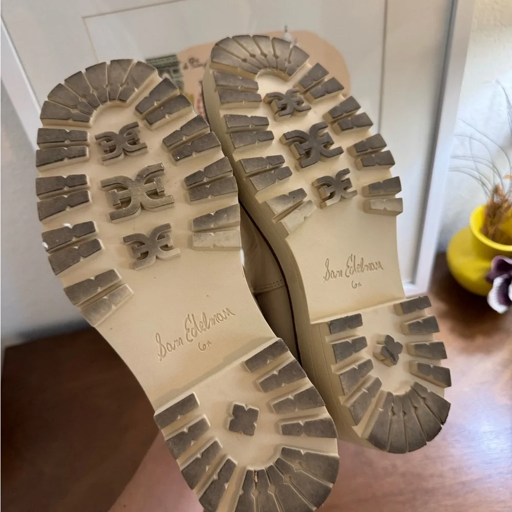 Sam Edelman Laguna Banana Cream Suede Chelsea Ankle Boots with Lug Sole Sz. 6.5 - Picture 8 of 10